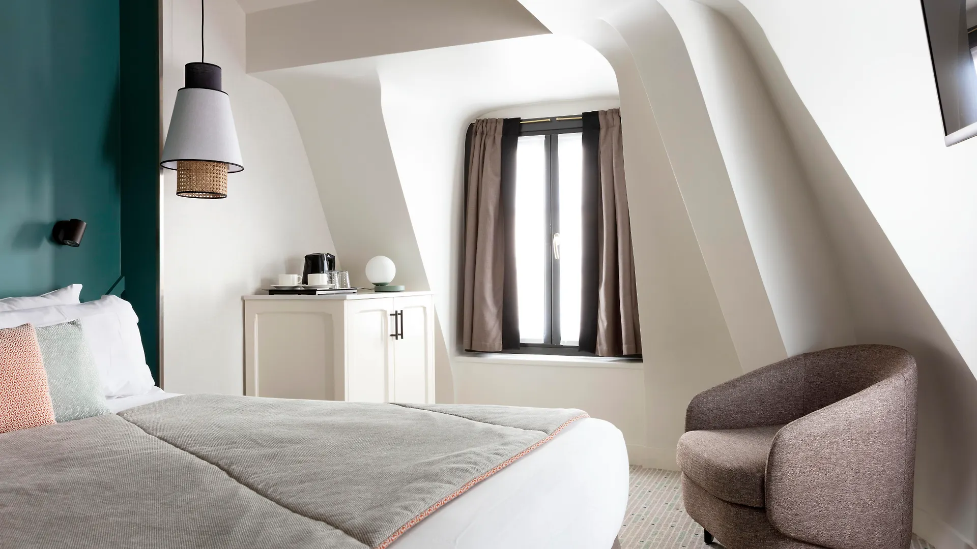***  Hotel Bastille Speria Paryż Francja